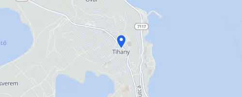 TIHANYI FÉLMARATON (XI.) . Tihany,Club Tihany utcai futás
